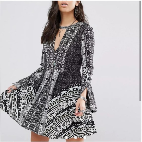 Free People BIk Multi Split Cuff Pullover
Dress / Tunic Sz 0 - Picture 1 of 12